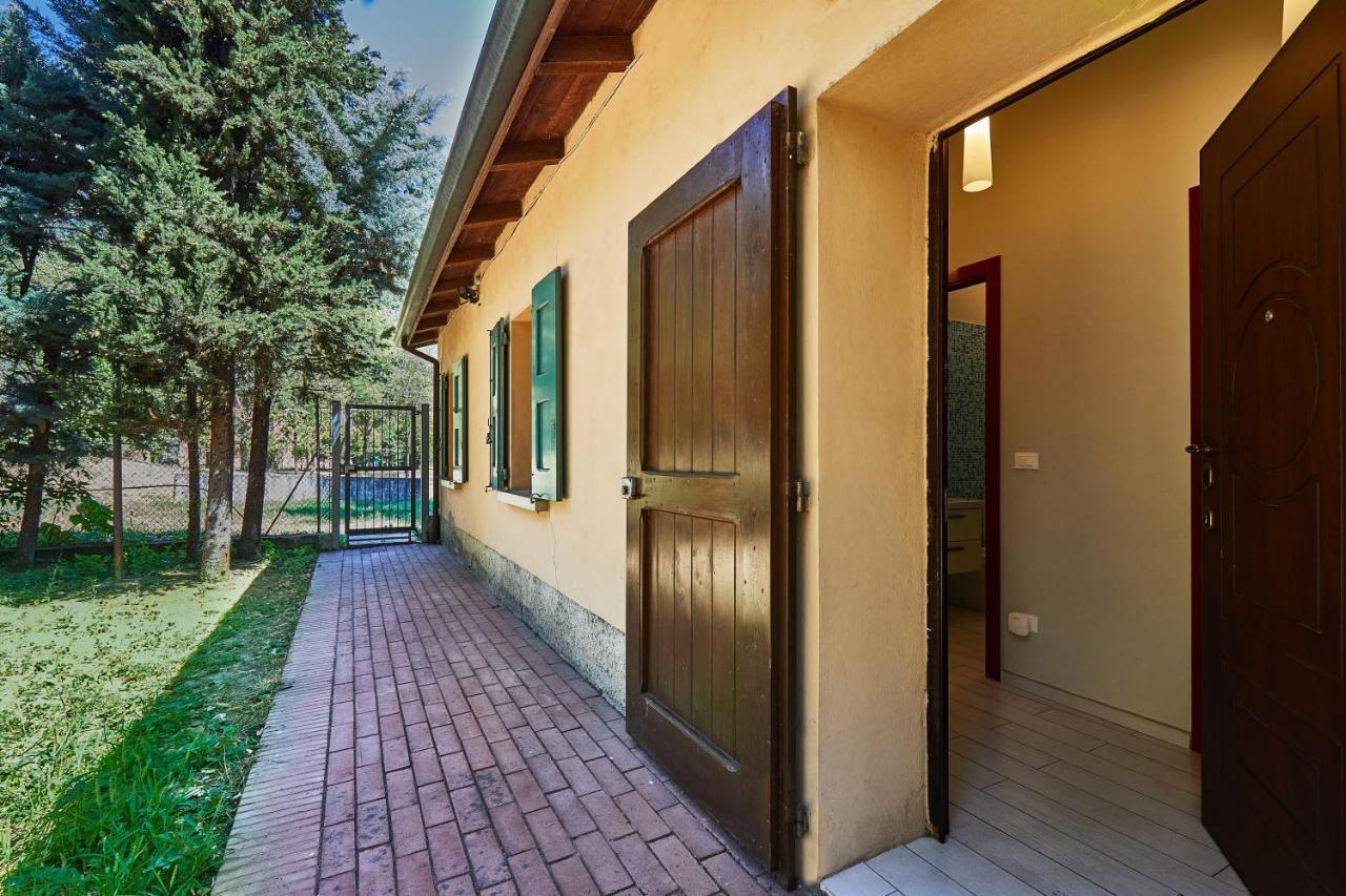 Carlotta Fiera Suite โบโลญญา ภายนอก รูปภาพ