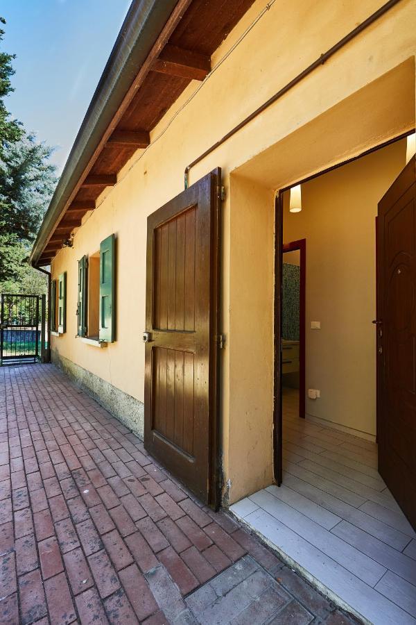 Carlotta Fiera Suite โบโลญญา ภายนอก รูปภาพ