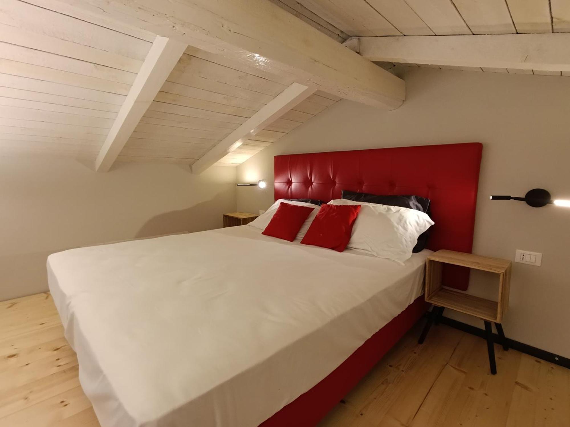 Carlotta Fiera Suite โบโลญญา ภายนอก รูปภาพ